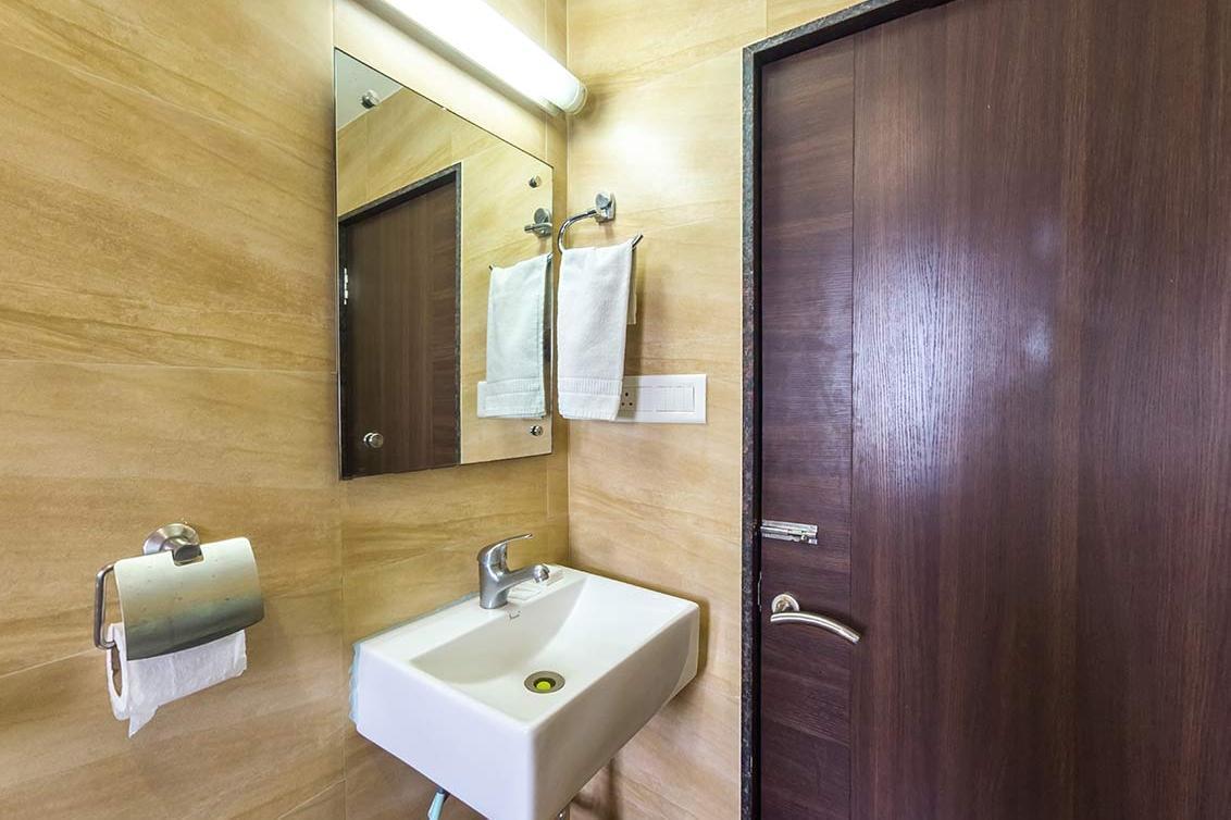 Hotel Kirti Jamnagar Exterior photo